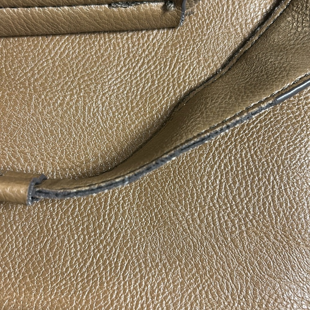 Kenneth Cole Reaction Tan Laptop Tote - Picture 15 of 16
